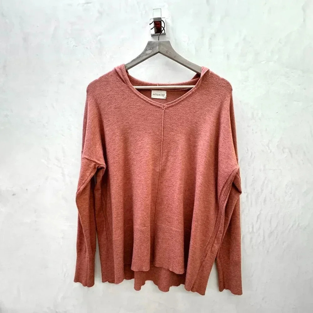 Dreamers || Rust Orange Middle Seam V Neck Hoodie M / L